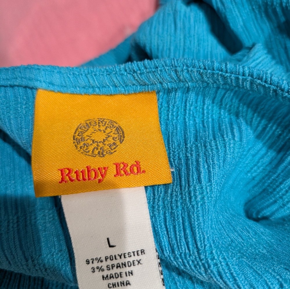 Ruby Rd. Yellow Tag with Red Logo Size Large - Picture 9 of 10